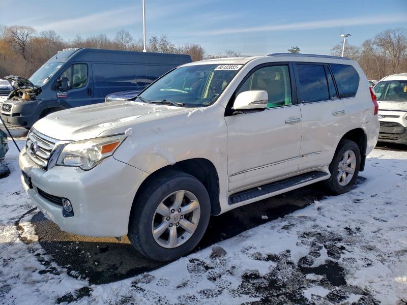 LEXUS GX 460 2013 with VIN JTJBM7FX2D5062581 - Photo from auction