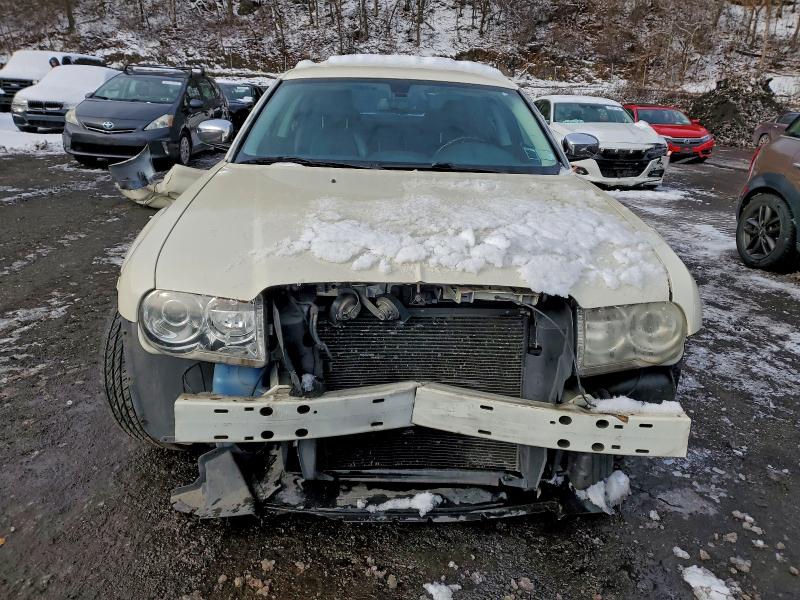 Photo 5 from auction – 2010 CHRYSLER 300C with VIN 2C3CA6CT4AH140153