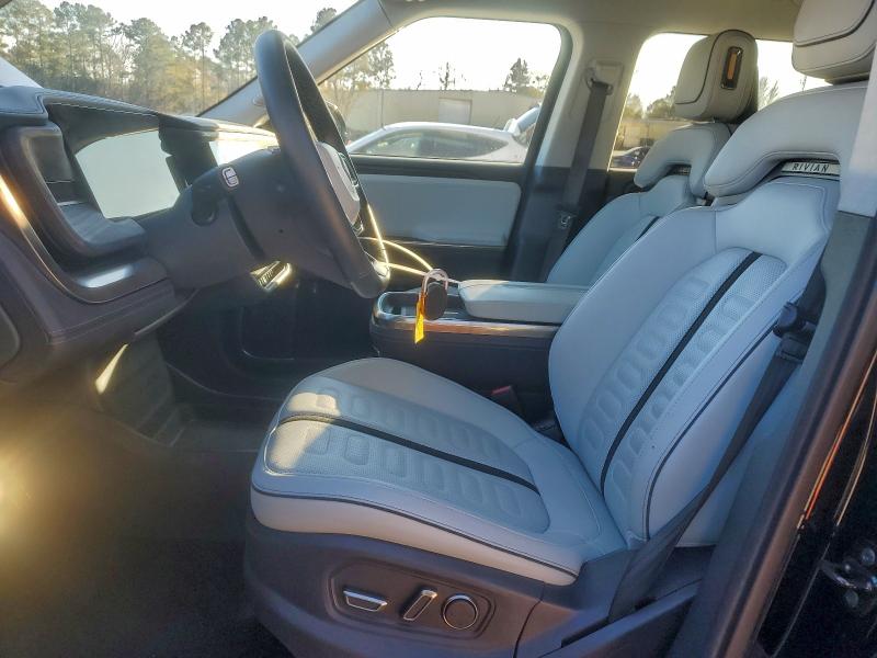 Photo 7 from auction – 2023 RIVIAN R1S ADVENT with VIN 7PDSGABA4PN014733