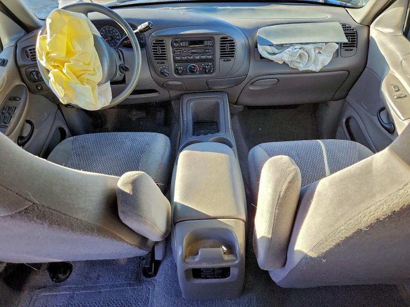Photo 8 from auction – 1998 FORD EXPEDITION with VIN 1FMPU18L4WLC07940