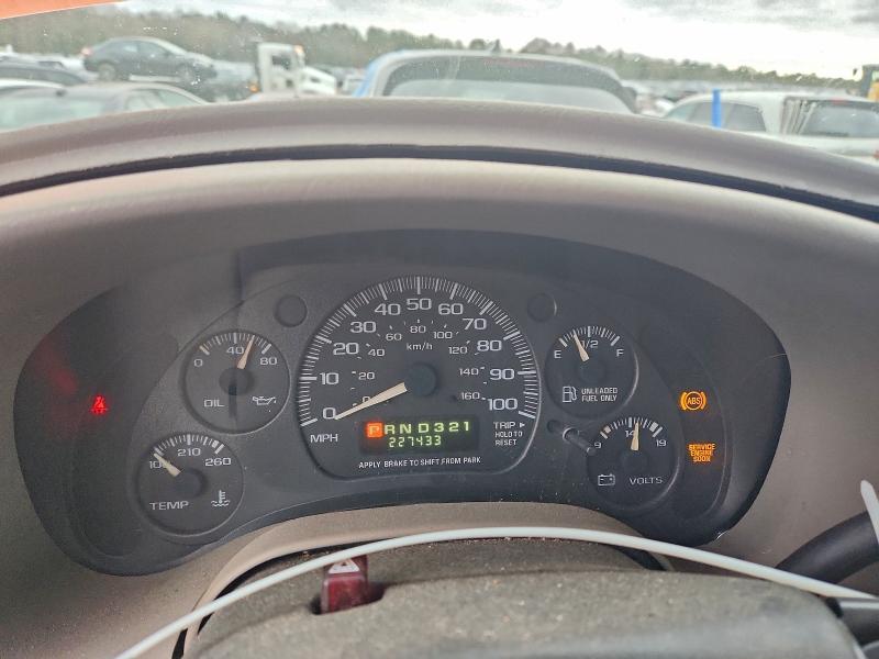 Photo 9 from auction – 2004 CHEVROLET ASTRO with VIN 1GNDM19X64B101489