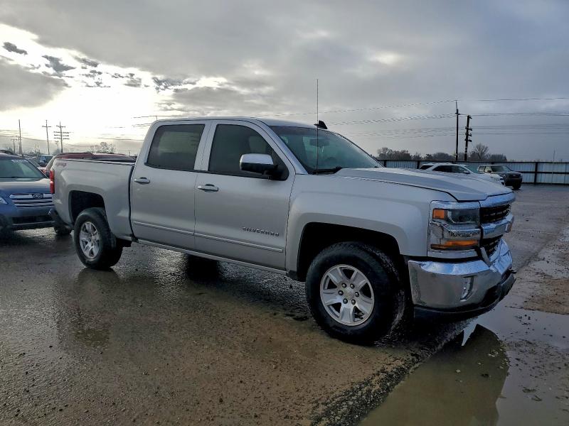 Photo 4 from auction – 2018 CHEVROLET SILVERADO with VIN 3GCUKREC6JG134060