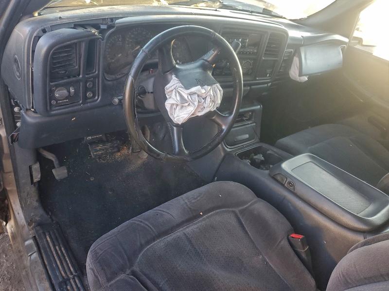 Photo 8 from auction – 2002 CHEVROLET SILVERADO with VIN 2GCEC19T621239835