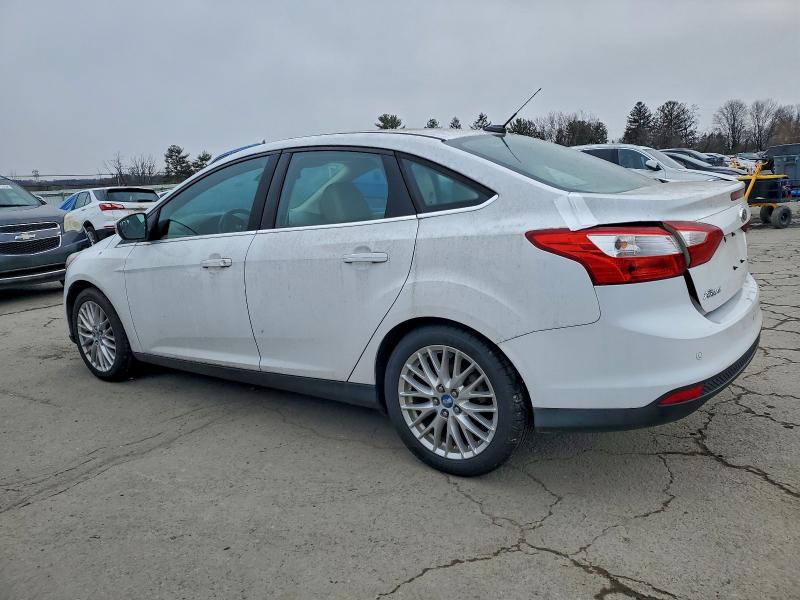 Photo 2 from auction – 2012 FORD FOCUS SEL with VIN 1FAHP3H28CL442796