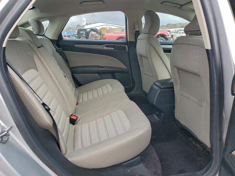 Photo 10 from auction – 2017 FORD FUSION S with VIN 3FA6P0G75HR358382