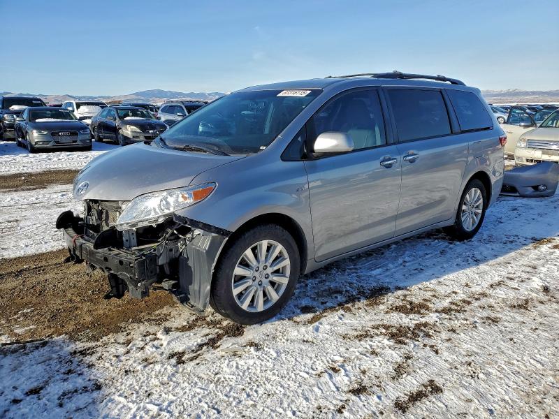 TOYOTA SIENNA XLE 2017 with VIN 5TDDZ3DC8HS163761 - Photo from auction