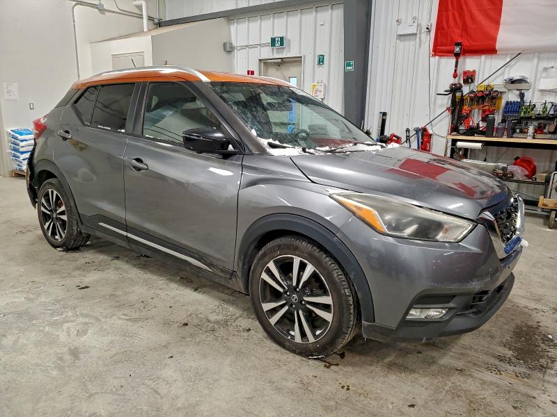 Photo 4 from auction – 2018 NISSAN KICKS S with VIN 3N1CP5CU2JL500513