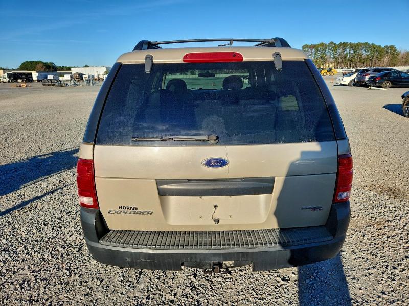 Photo 6 from auction – 2005 FORD EXPLORER X with VIN 1FMZU72K05UA92502