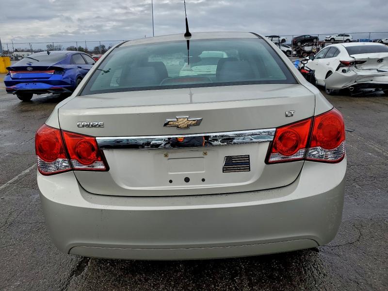 Photo 6 from auction – 2014 CHEVROLET CRUZE LT with VIN 1G1PC5SB0E7272685