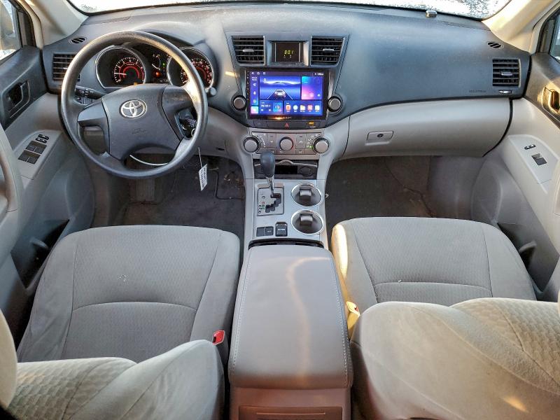 Zdjęcie 8 z aukcji – 2010 TOYOTA HIGHLANDER z VIN 5TDZA3EH8AS004087