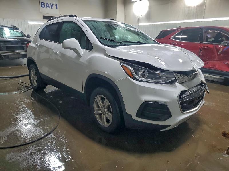 Photo 4 from auction – 2017 CHEVROLET TRAX 1LT with VIN 3GNCJPSB2HL134385