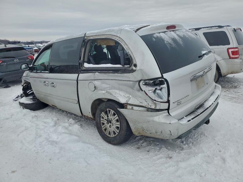Photo 2 from auction – 2005 CHRYSLER TOWN & COU with VIN 2C4GP44R95R321302
