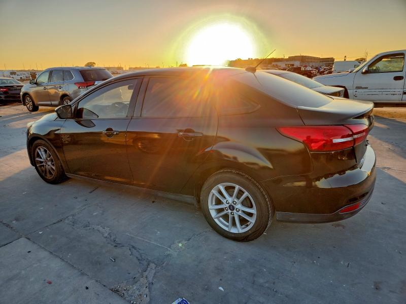 Photo 2 from auction – 2017 FORD FOCUS SE with VIN 1FADP3F2XHL337184
