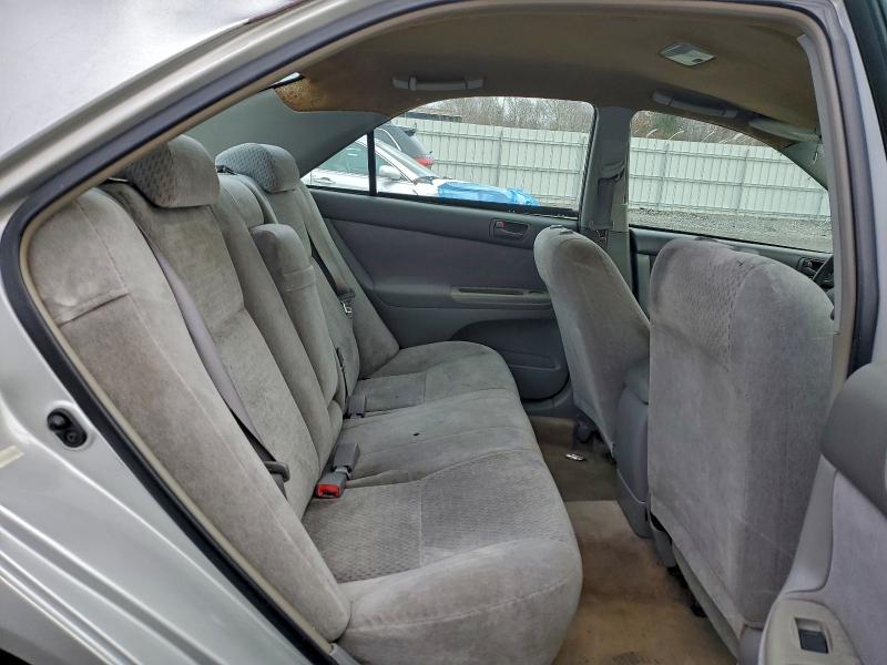 Photo 10 from auction – 2002 TOYOTA CAMRY LE with VIN 4T1BE32K62U089624