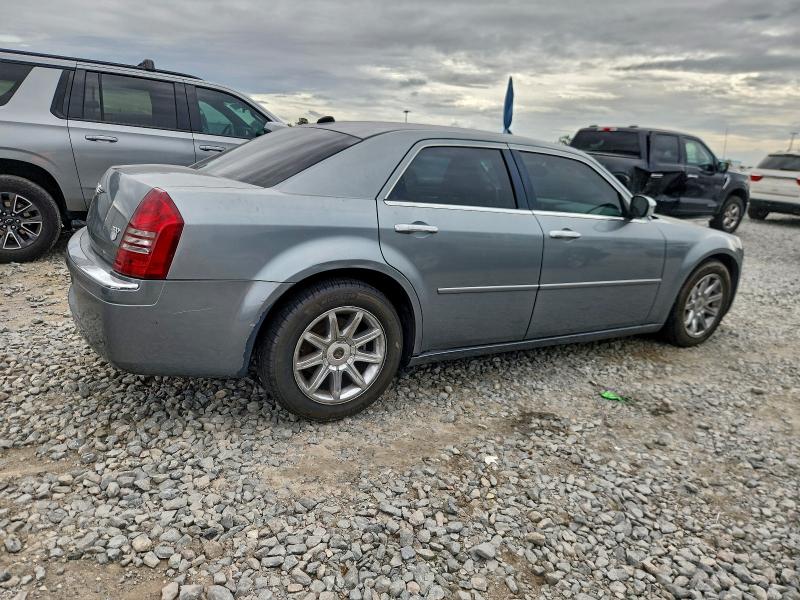 Photo 3 from auction – 2006 CHRYSLER 300C with VIN 2C3KA63H36H165687