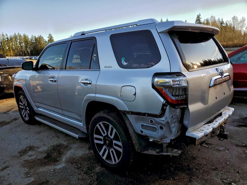 Photo 2 from auction – 2017 TOYOTA 4RUNNER SR with VIN JTEBU5JR0H5466027