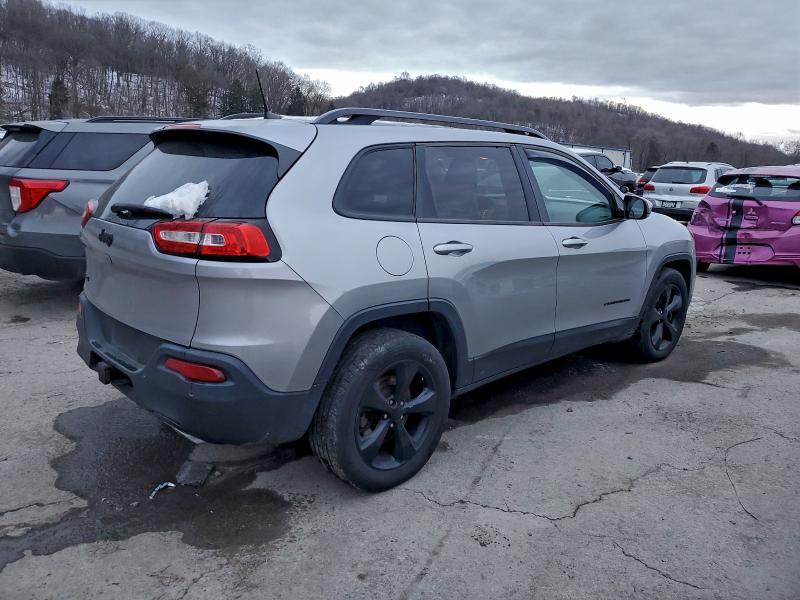 Photo 3 from auction – 2016 JEEP CHEROKEE with VIN 1C4PJMCS4GW166657
