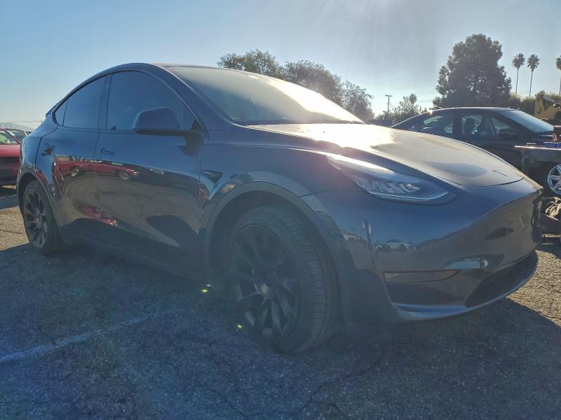Photo 4 from auction – 2020 TESLA MODEL Y with VIN 5YJYGDEE5LF016369