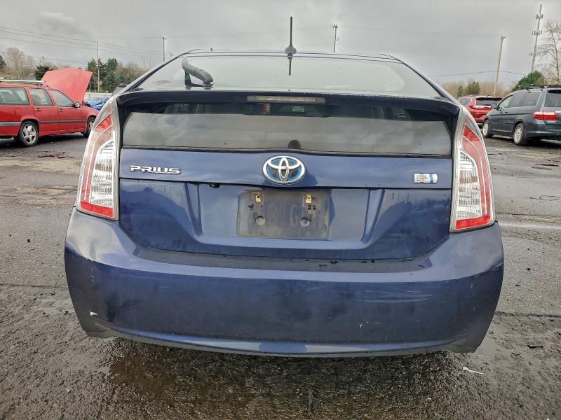 Photo 6 from auction – 2013 TOYOTA PRIUS with VIN JTDKN3DU1D0351398
