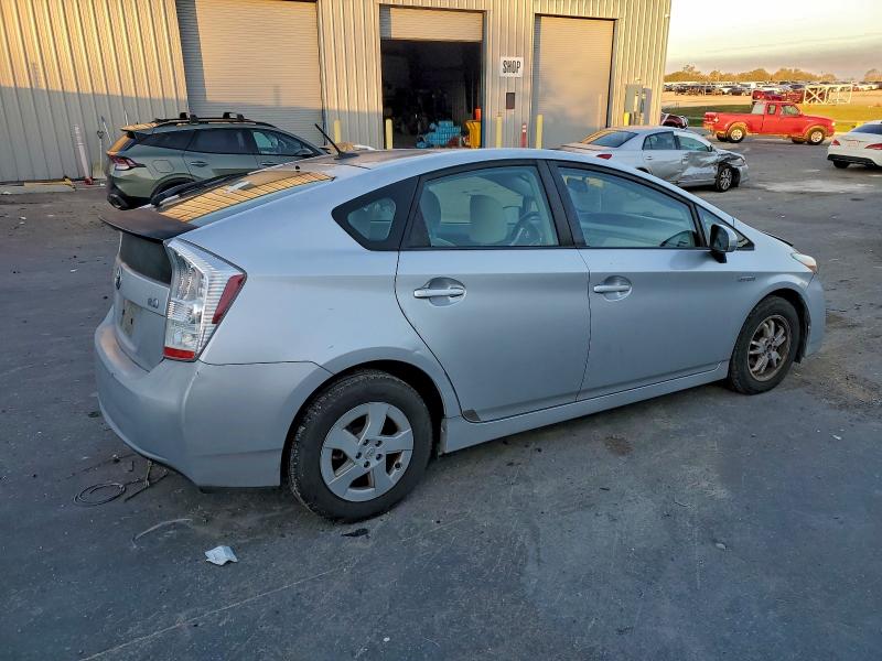 Photo 3 from auction – 2010 TOYOTA PRIUS with VIN JTDKN3DU8A5193138