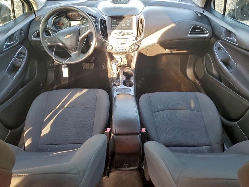Photo 8 from auction – 2018 CHEVROLET CRUZE with VIN 3G1BE6SM0JS641603