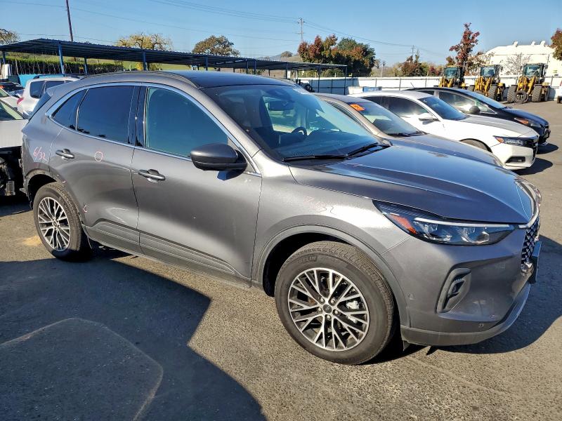 Photo 4 from auction – 2023 FORD ESCAPE with VIN 1FMCU0E12PUA07839