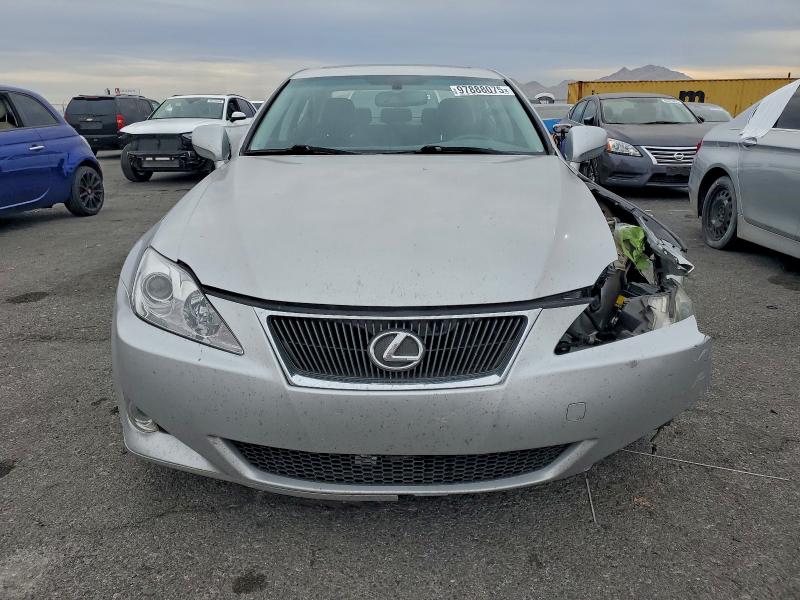 Photo 5 from auction – 2007 LEXUS IS 250 with VIN JTHBK262275033679