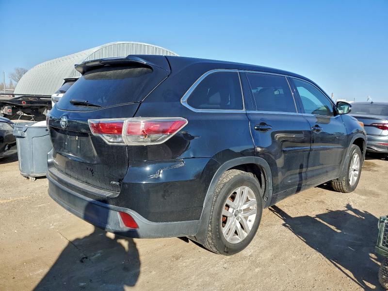 Zdjęcie 3 z aukcji – 2016 TOYOTA HIGHLANDER z VIN 5TDBKRFHXGS284118