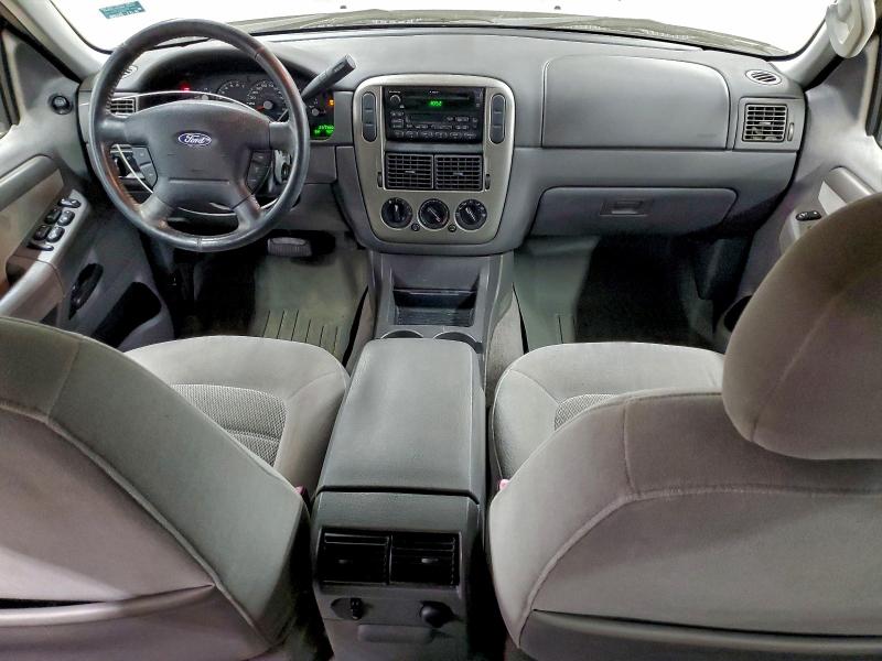 Photo 8 from auction – 2004 FORD EXPLORER with VIN 1FMZU63K44UA85298