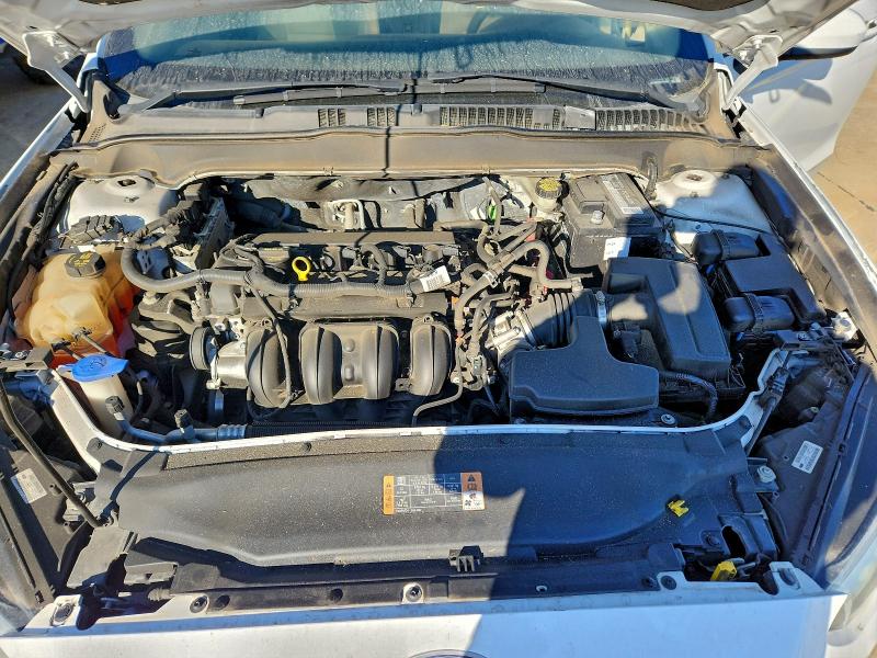 Photo 11 from auction – 2015 FORD FUSION S with VIN 3FA6P0G70FR118251