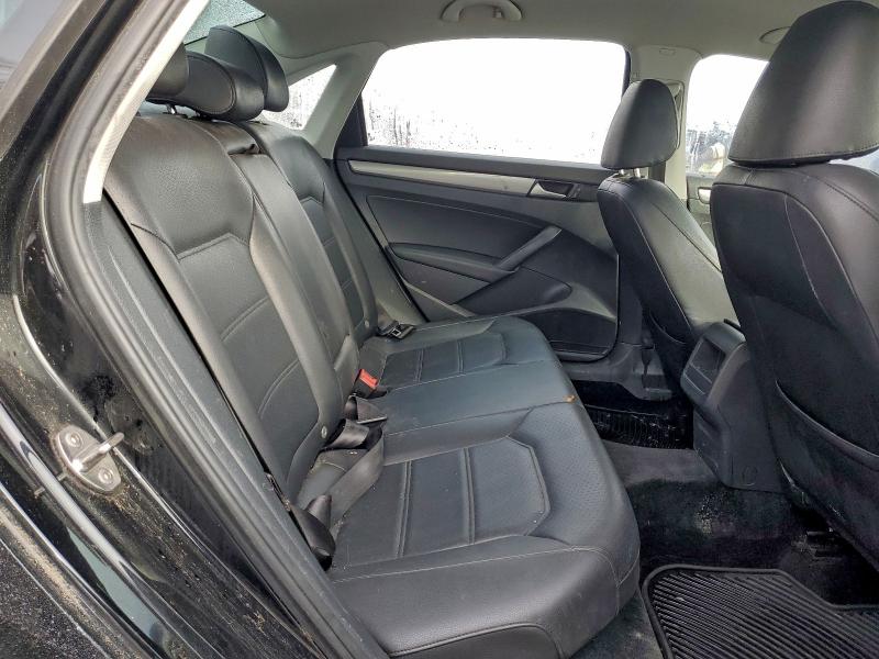 Photo 10 from auction – 2015 VOLKSWAGEN PASSAT S with VIN 1VWAT7A32FC106239