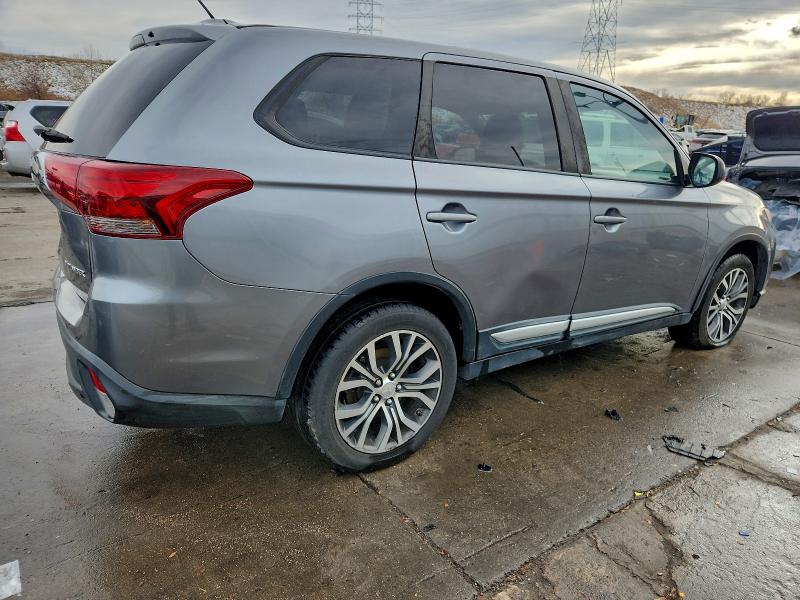 Photo 3 from auction – 2016 MITSUBISHI OUTLANDER with VIN JA4AZ3A35GZ041969