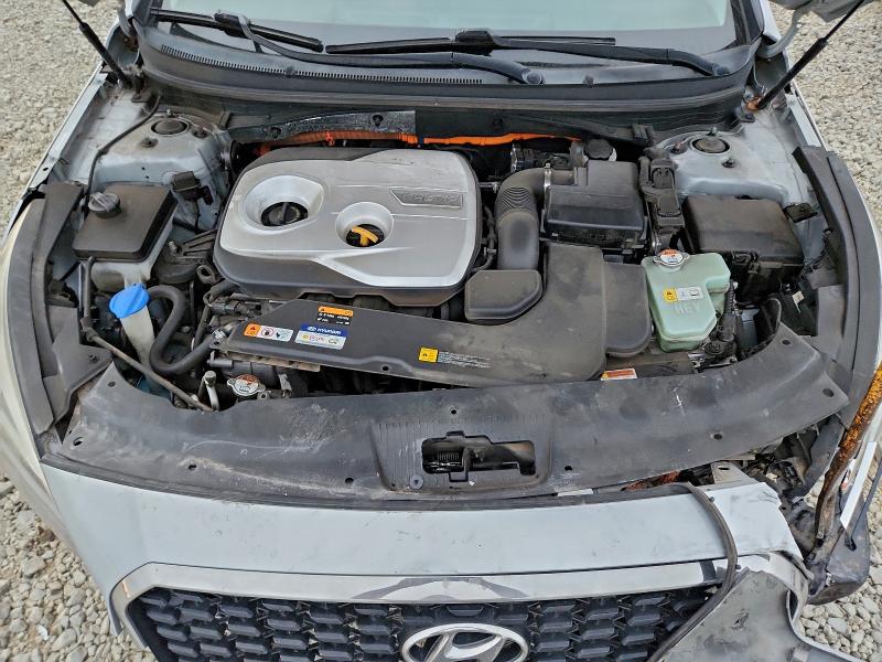 Photo 11 from auction – 2017 HYUNDAI SONATA HYB with VIN KMHE24L32HA064152
