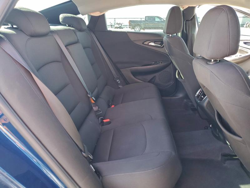 Photo 10 from auction – 2019 CHEVROLET MALIBU LT with VIN 1G1ZD5ST1KF104148
