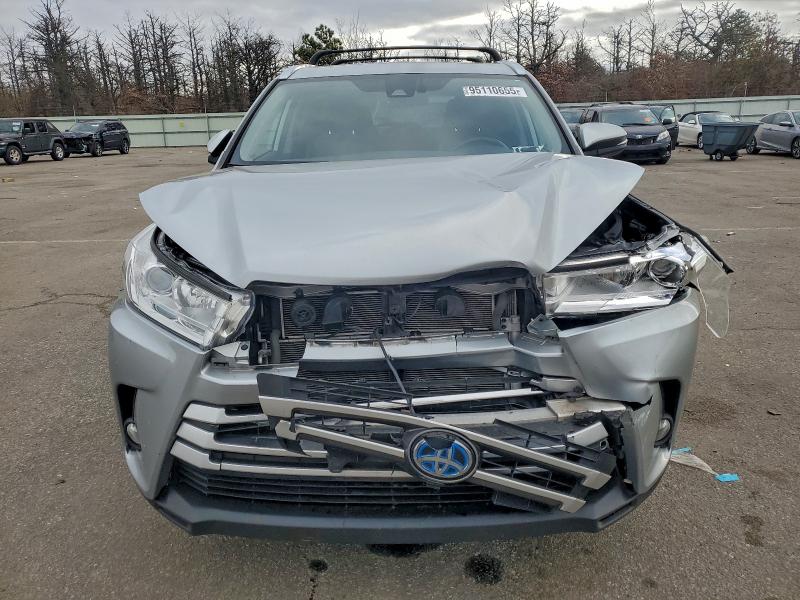 Photo 5 from auction – 2019 TOYOTA HIGHLANDER with VIN 5TDJGRFH3KS053616