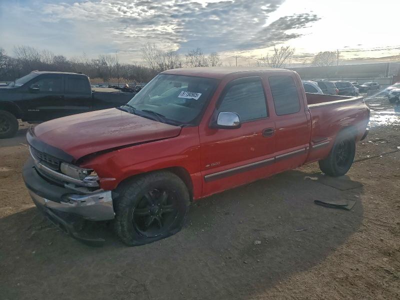 CHEVROLET SILVERADO 2002 with VIN 2GCEC19V221134565 - Photo from auction
