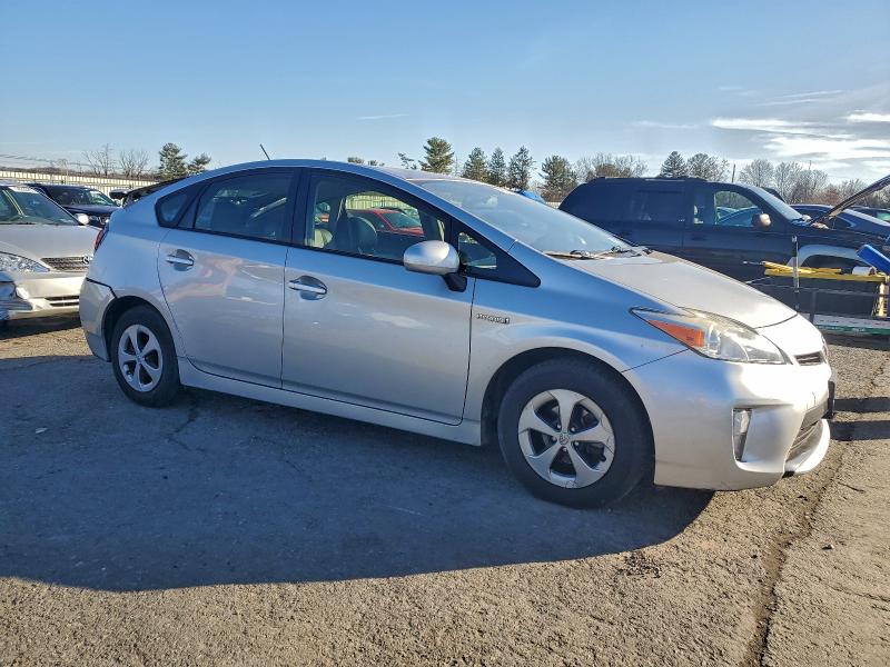 Photo 4 from auction – 2013 TOYOTA PRIUS with VIN JTDKN3DU2D5651762