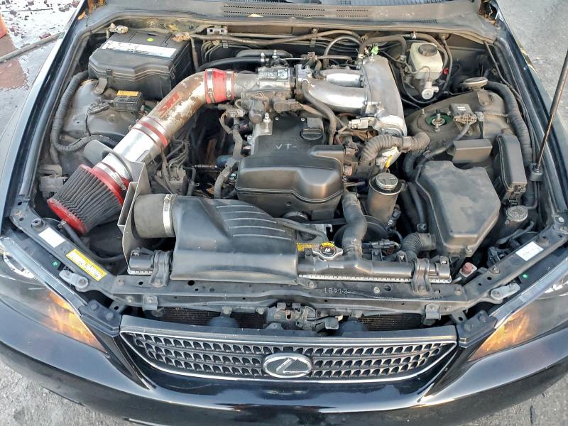 Photo 11 from auction – 2003 LEXUS IS 300 with VIN JTHBD192830079699