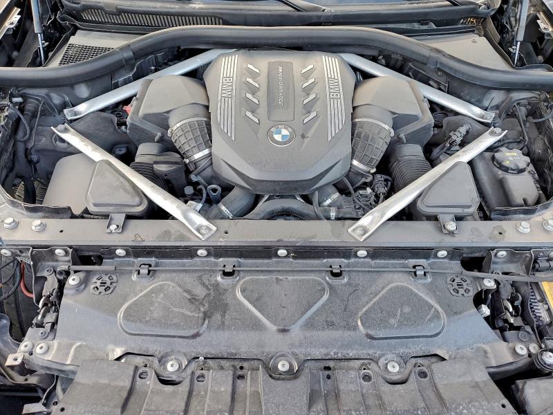 Photo 12 from auction – 2021 BMW X7 M50I with VIN 5UXCX6C06M9H34992