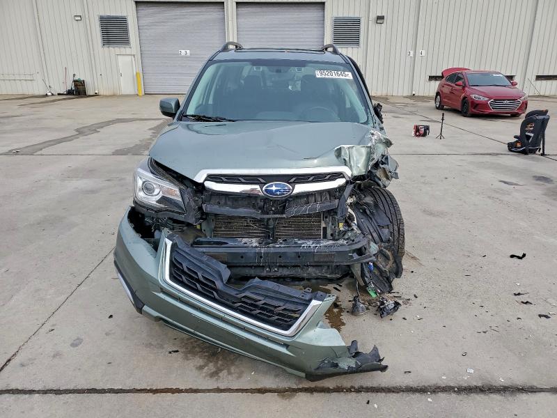 Photo 5 from auction – 2017 SUBARU FORESTER 2 with VIN JF2SJAWC4HH550491