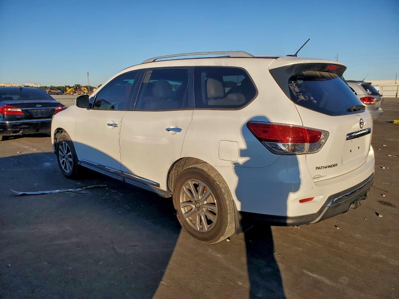Photo 2 from auction – 2014 NISSAN PATHFINDER with VIN 5N1AR2MN0EC616715