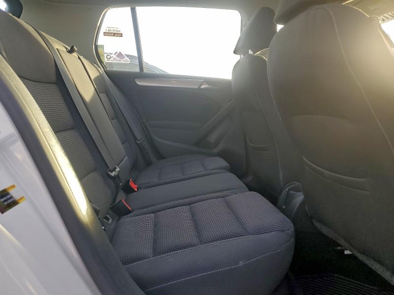 Photo 10 from auction – 2011 VOLKSWAGEN GOLF with VIN WVWDB7AJ2BW186121