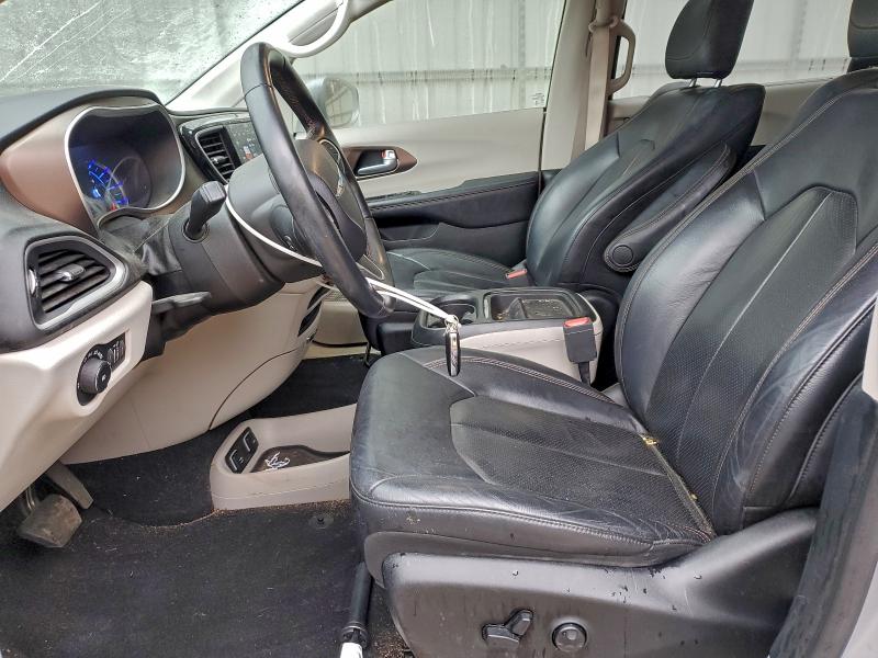 Photo 7 from auction – 2018 CHRYSLER PACIFICA H with VIN 2C4RC1L78JR198461