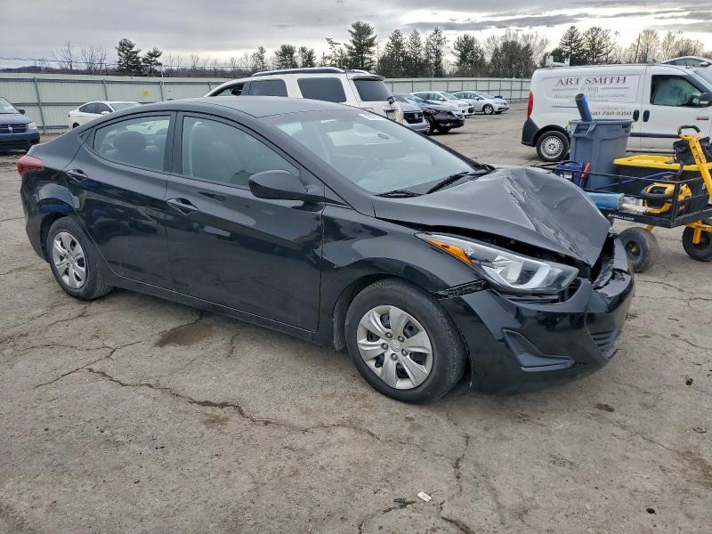 Photo 4 from auction – 2016 HYUNDAI ELANTRA SE with VIN 5NPDH4AE4GH662964