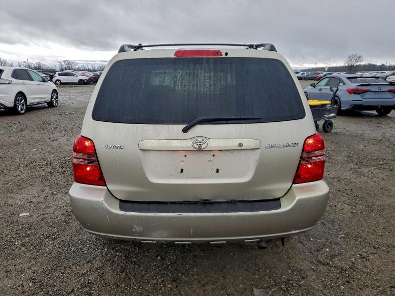 Photo 6 from auction – 2001 TOYOTA HIGHLANDER with VIN JTEGD21A810019401