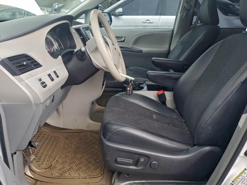 Zdjęcie 7 z aukcji – 2014 TOYOTA SIENNA SPO z VIN 5TDXK3DCXES498808