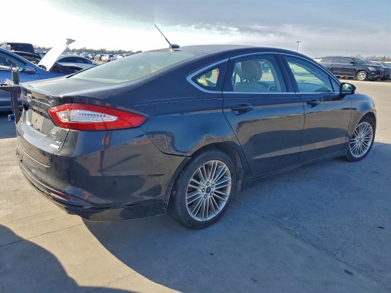 Photo 3 from auction – 2015 FORD FUSION SE with VIN 3FA6P0HD9FR112307