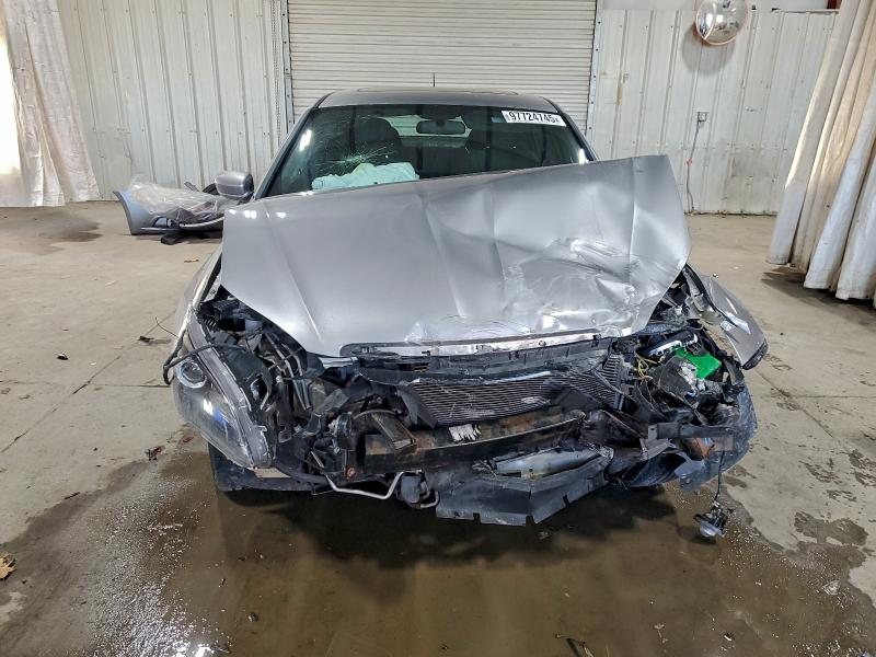 Photo 5 from auction – 2014 CHRYSLER 200 TOURIN with VIN 1C3CCBBB0EN180173