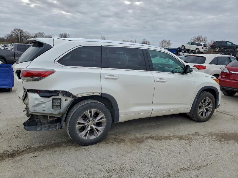صورة رقم 3 من المزاد - 2015 TOYOTA HIGHLANDER مع VIN 5TDJKRFH6FS167193