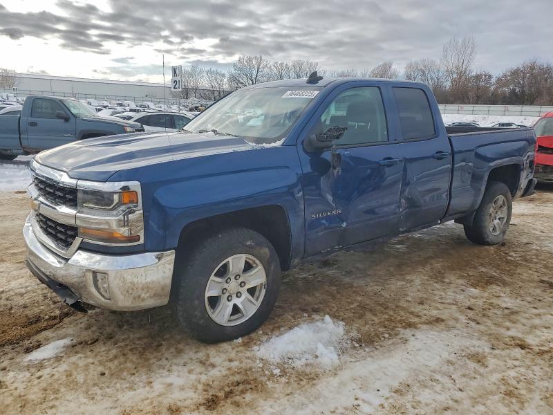 CHEVROLET SILVERADO 2018 with VIN 1GCVKREC2JZ122430 - Photo from auction